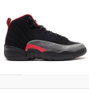 ‼️SOLD‼️ Air Jordan 12 retro GS BLACK SIREN RED